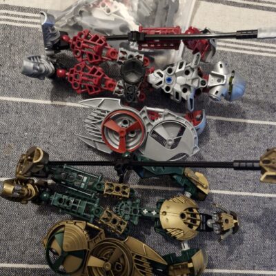 Reserved Bionicle Bundle: Toa Hagah + parts - Image 3